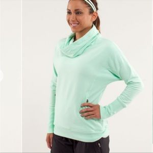 Lululemon rest day pullover in mint teal